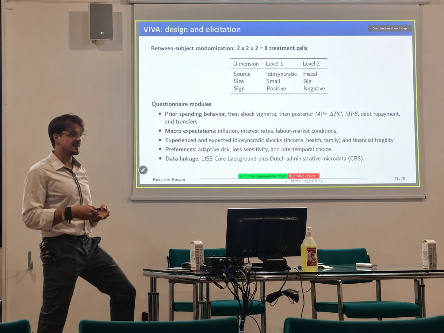 Riccardo Rasoni presenting his research